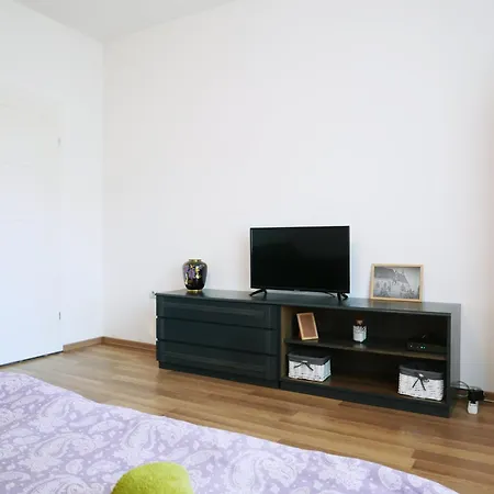 Central Riverside 아파트